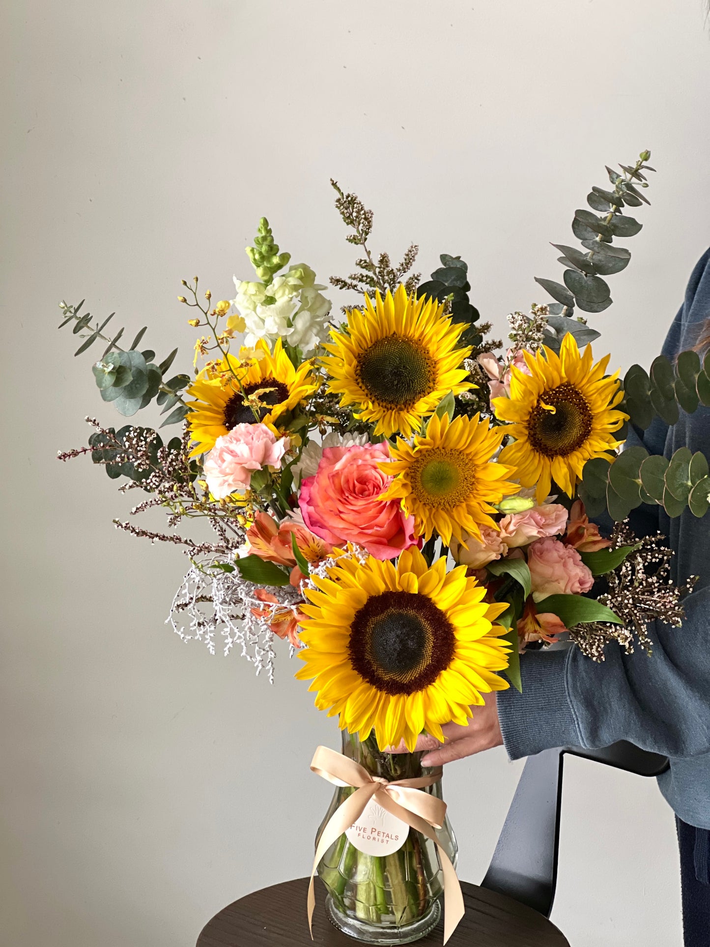 Seasonal Bunch in Vase_ Sunflower Bunch